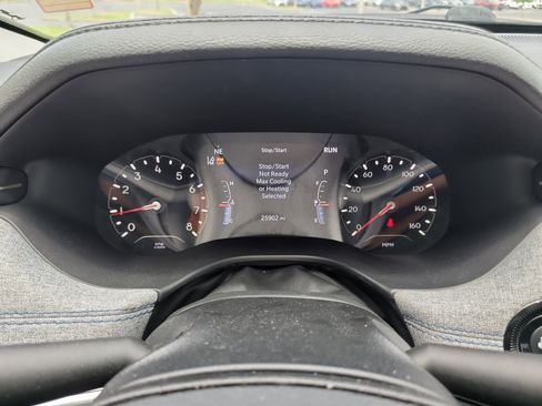 Used 2022 Jeep Compass Latitude FWD image 30