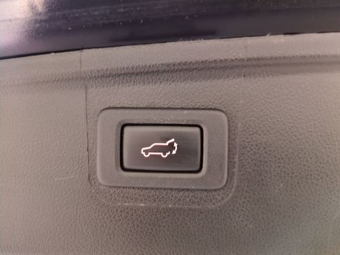 Used 2018 Subaru Outback 2.5i Premium image 14