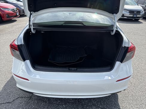 Used 2024 Honda Civic Sport image 32