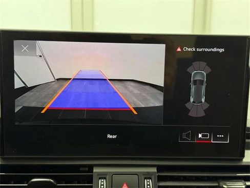 Certified 2025 Audi Q5 2.0T Premium w/ Convenience Plus Package image 18