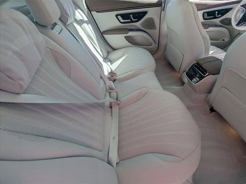 Used 2023 Mercedes-Benz EQS 580 EQS 580 image 21