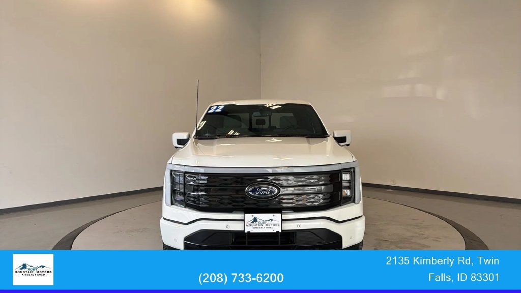 Used 2022 Ford F150 Lightning Platinum AWD/4WD image 2