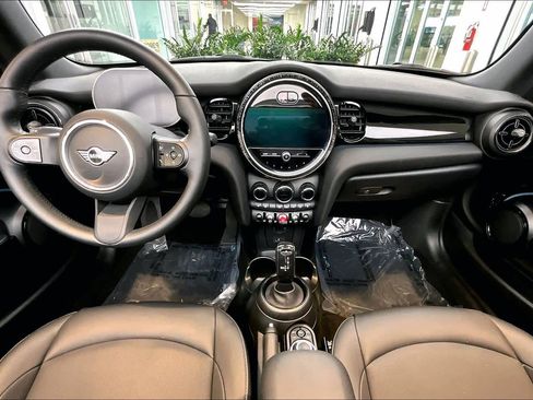 Used 2023 MINI Cooper Cooper image 28