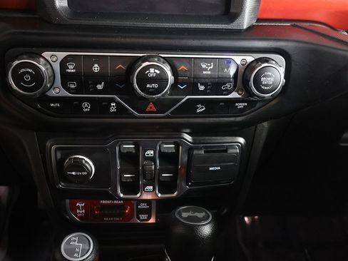 Used 2021 Jeep Wrangler Unlimited Rubicon image 47