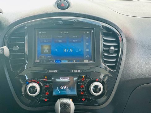 Used 2014 Nissan Juke SV w/ Navigation Package AWD/4WD image 11