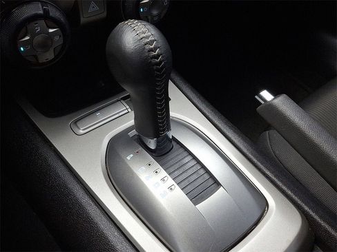 Certified 2015 Chevrolet Camaro LT image 15