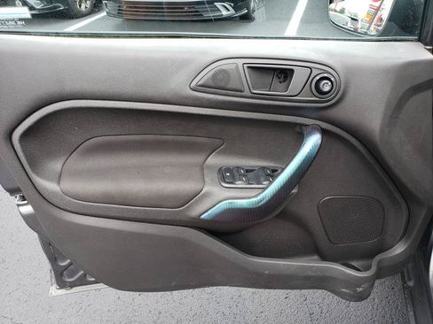 Used 2019 Ford Fiesta SE FWD image 11