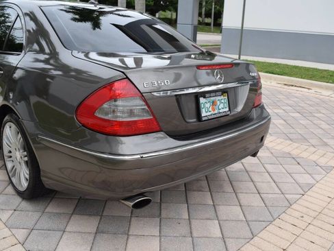 Used 2008 Mercedes-Benz E 350 4MATIC Sedan image 19