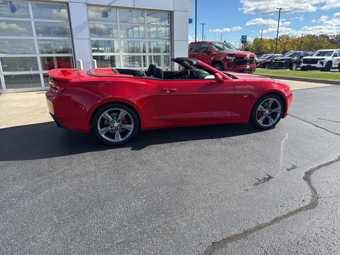 Used 2017 Chevrolet Camaro SS image 16