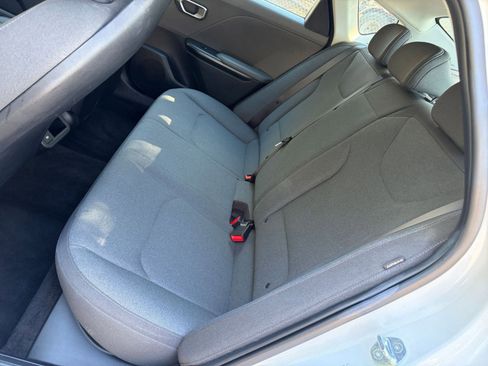 Used 2025 Kia K4 LXS image 33