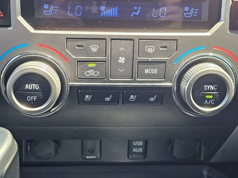 Used 2019 Toyota Tundra Platinum AWD/4WD image 31
