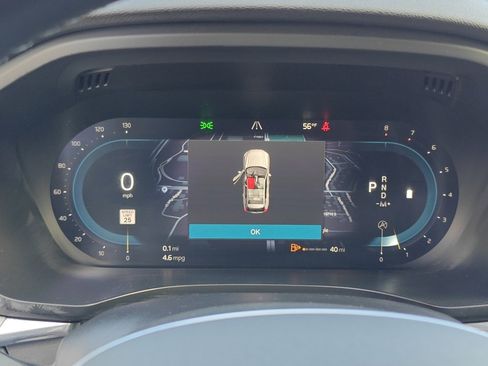 Used 2025 Volvo XC60 B5 Plus image 13