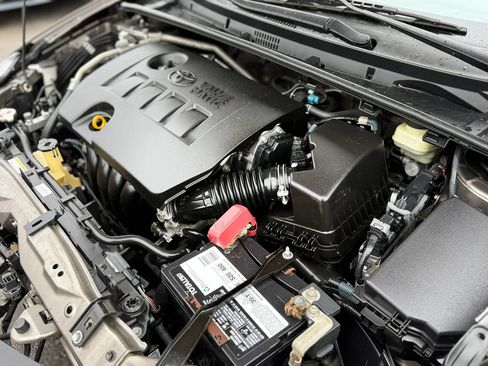 Used 2017 Toyota Corolla LE w/ LE Eco Premium Package FWD image 11