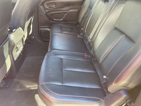 Used 2024 Nissan Titan PRO-4X w/ Pro-4x Convenience Package image 24