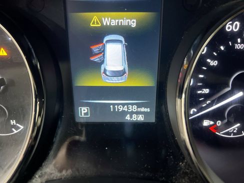 Used 2015 Nissan Rogue SV AWD/4WD image 13