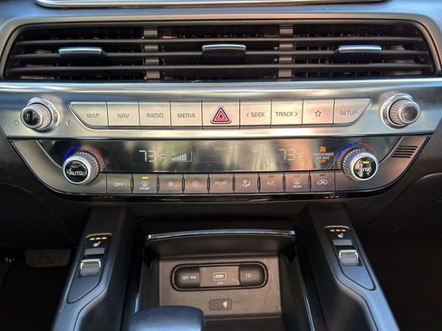 Used 2022 Kia Telluride S image 33