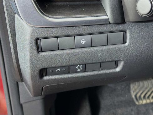 Used 2023 Nissan Rogue SV AWD/4WD image 8