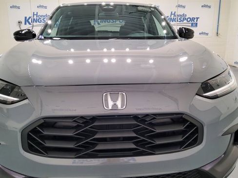 Used 2025 Honda HR-V Sport image 12
