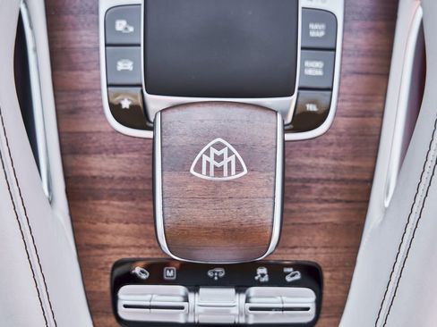 Used 2024 Mercedes-Benz Maybach GLS 600 4MATIC image 71