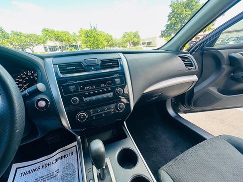 Used 2015 Nissan Altima 2.5 S FWD image 14