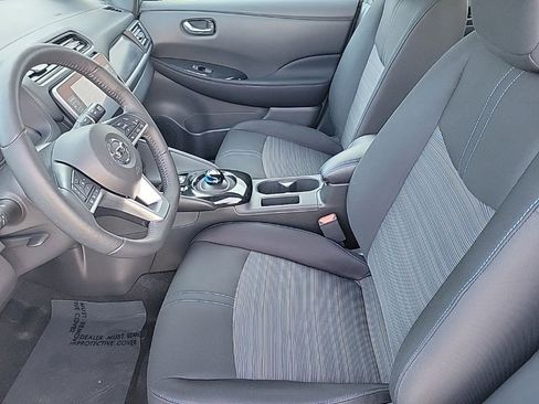 Used 2021 Nissan Leaf SV Plus image 11