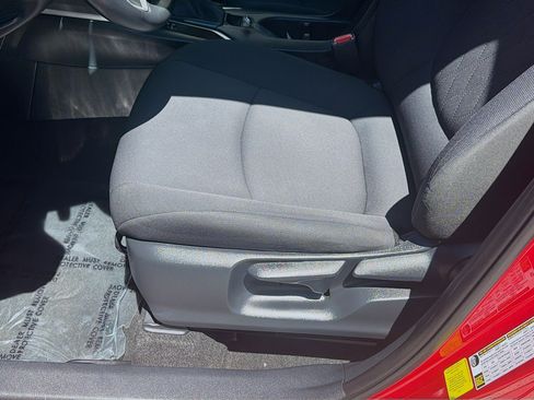 Used 2023 Toyota Corolla Cross LE FWD image 18