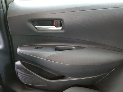 Used 2020 Toyota Corolla LE image 35