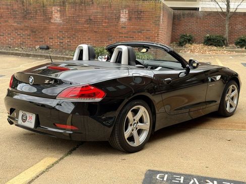 Used 2011 BMW Z4 sDrive30i image 31