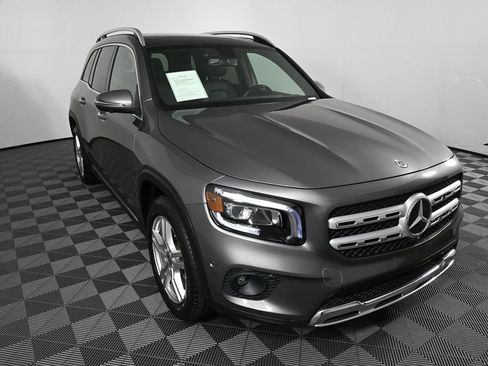 Used 2022 Mercedes-Benz GLB 250 4MATIC image 25