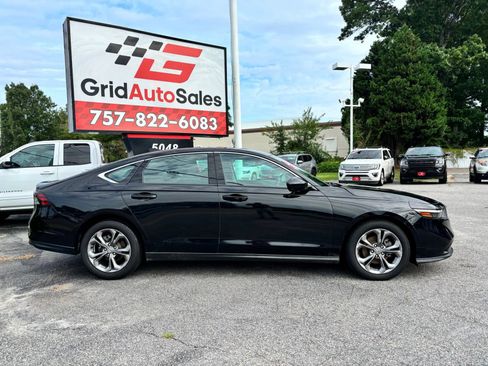 Used 2024 Honda Accord EX image 2