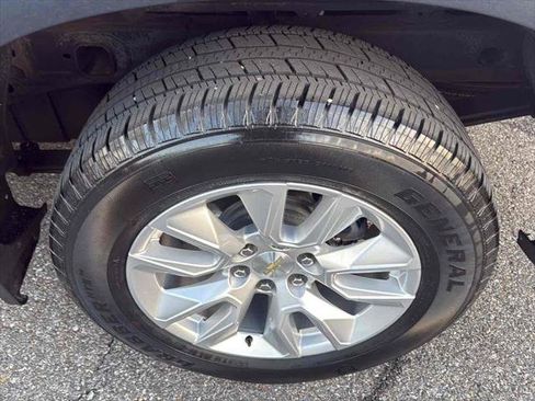 Used 2021 Chevrolet Silverado 1500 Custom w/ LPO, Dark Essentials Package image 12