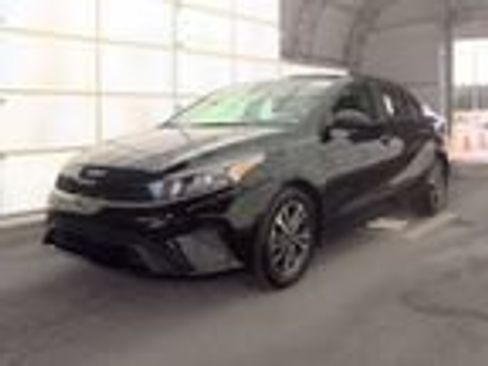 Used 2024 Kia Forte LXS FWD image 31