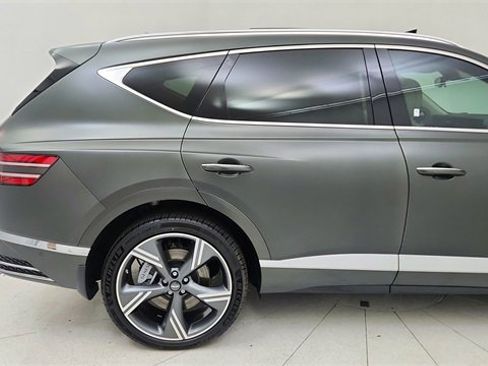 Used 2025 Genesis GV80 3.5T Prestige image 12