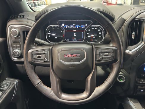 Used 2020 GMC Sierra 2500 AT4 w/ AT4 Premium Package image 28
