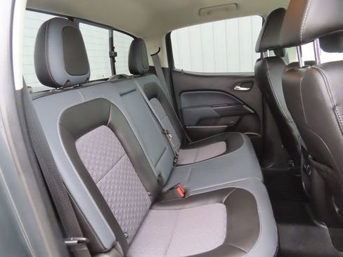 Used 2017 Chevrolet Colorado Z71 AWD/4WD image 29