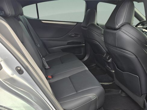 Certified 2022 Lexus ES 350 F Sport image 13