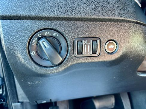 Used 2022 Dodge Charger SXT RWD image 28