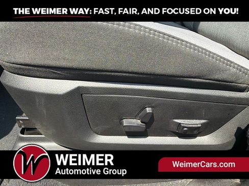 Used 2024 RAM 2500 Big Horn w/ Towing Technology Group AWD/4WD image 18