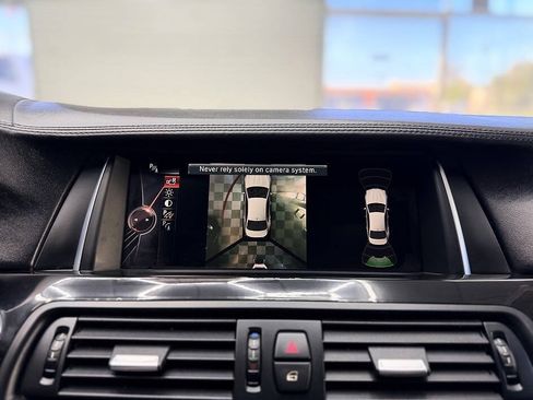 Used 2015 BMW 550i Sedan RWD image 12