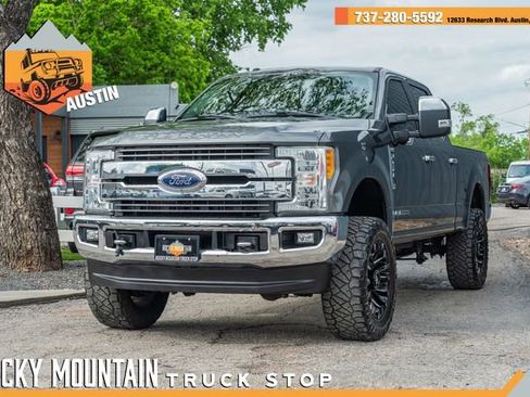 Used 2017 Ford F250 Lariat w/ Lariat Ultimate Package AWD/4WD image 1
