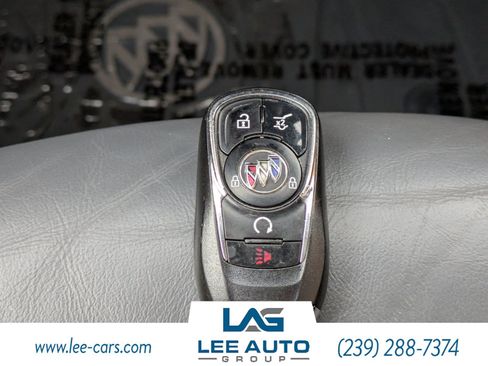Used 2020 Buick Enclave Essence w/ Sound and Sites Package FWD image 33