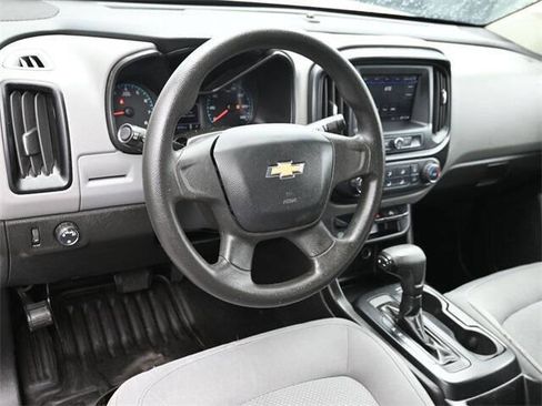Used 2020 Chevrolet Colorado W/T image 11