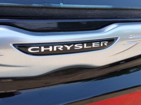 Used 2021 Chrysler Pacifica Limited AWD/4WD image 34