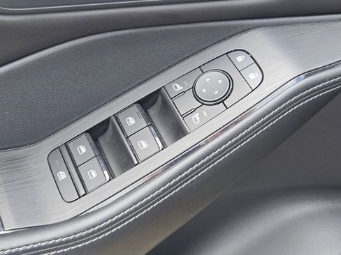 Used 2023 Nissan Rogue SV w/ SV Premium B Package image 24