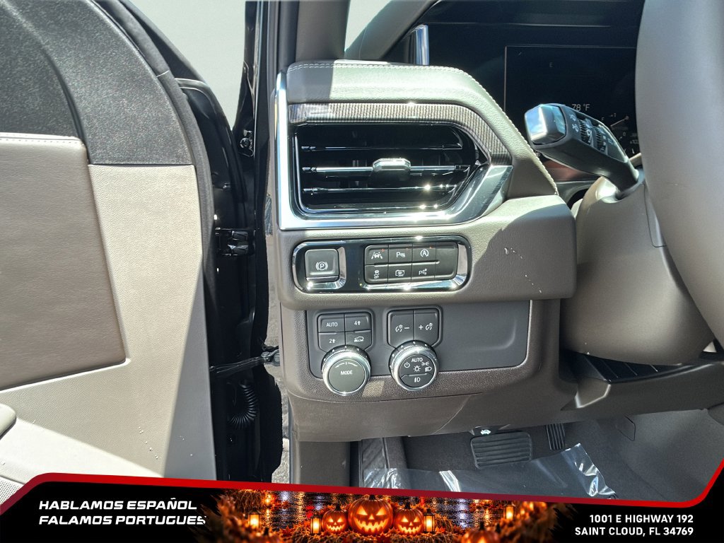 New 2026 GMC Yukon XL Elevation w/ LPO, Elevation Black Package AWD/4WD image 16
