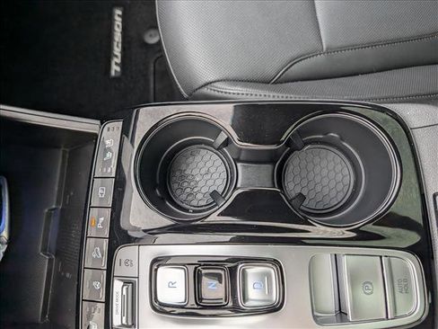 Certified 2023 Hyundai Tucson Limited image 32