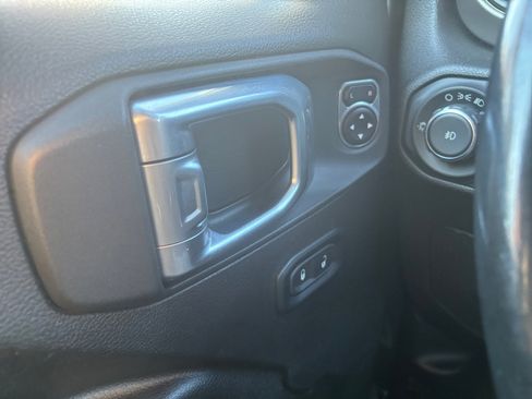 Used 2021 Jeep Wrangler Unlimited Sport S image 20