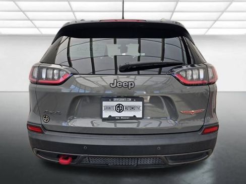 Used 2019 Jeep Cherokee Trailhawk w/ Cold Weather Group image 4