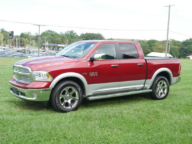 Used 2014 RAM 1500 Laramie w/ Convenience Group AWD/4WD image 9