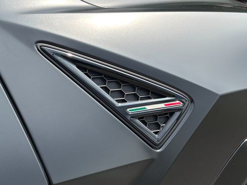 Used 2020 Lamborghini Urus AWD/4WD image 50